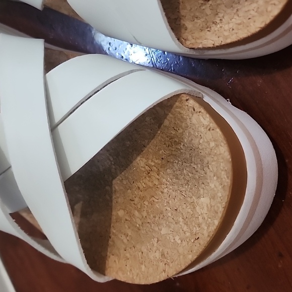 Reef White Mules with Cork Footbed Platform Open Toe Sandals, sz 9 - Picture 12 of 17